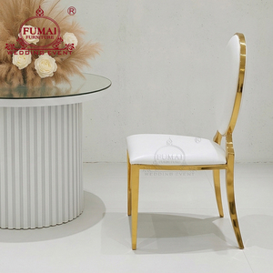 Chaise d'hôtel rembourrée blanche FUMAI avec structure en métal doré, design moderne, dossier solide, pieds coniques, utilisation en intérieur - Product Image 4