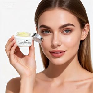 Crema Contorno <span class=keywords><strong>de</strong></span> Ojos Vegana con Péptidos, Niacinamida y Pro-Xylane - Antiarrugas, Reafirmante, Reduce Líneas Finas y Hinchazón - Product Image 2