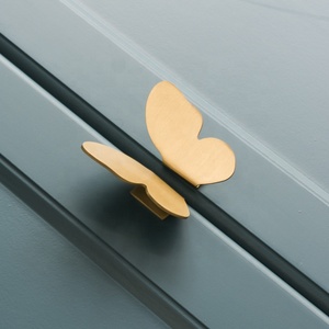 Perilla de lujo para muebles, <span class=keywords><strong>Pomo</strong></span> de <span class=keywords><strong>puerta</strong></span> de gabinete de estilo mariposa de latón dorado sólido - Product Image 4