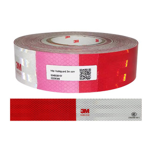<span class=keywords><strong>Cinta</strong></span> <span class=keywords><strong>Reflectante</strong></span> 3M 983D Roja y Blanca DOT-C2 <span class=keywords><strong>para</strong></span> Señalización de Visibilidad en <span class=keywords><strong>Camiones</strong></span> y Remolques - Product Image 2