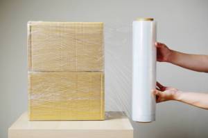 ม้วนฟิล์มยืดยืดห่อแบบใสกันความชื้นสำหรับบรรจุแบบกล่อง - Product Image 6