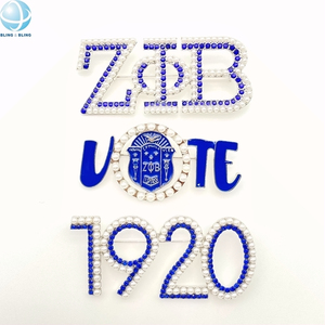 Broche ZPB tendance pour sororité, motif geste du doigt bleu, avec émail bleu et strass, idéale comme cadeau pour vêtements féminins - Product Image 6