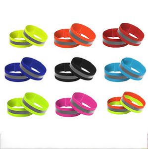 Ceinture Réfléchissante Élastique Ajustable Haute Visibilité pour la Course à Pied et le Cyclisme, Gilet de Sécurité avec Boucle et Brassards Réfléchissants - Product Image 3