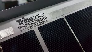 แผงโซลาร์เซลล์แบบโมโนไบเฟเชียลสองชั้นกระจก Trina กำลังไฟ 480w 490w 500w สำหรับระบบโซลาร์เซลล์อุตสาหกรรม - Product Image 4