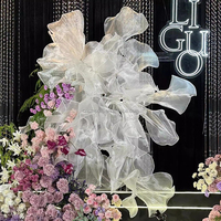 Décoration de mariage et d'événements SMOOTH : Fleurs géantes en organza de soie faites à la main, installation artistique populaire pour mariages