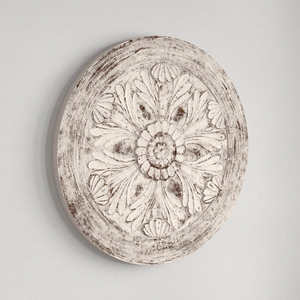 Médaillon mural en bois massif sculpté à la main, motif floral, style Art déco, blanc délavé, décoration murale moderne pour salon et chambre à coucher - Product Image 1