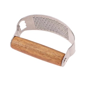 <span class=keywords><strong>Presse</strong></span>-ail à anneau en acier inoxydable <span class=keywords><strong>Presse</strong></span>-<span class=keywords><strong>purée</strong></span> d'ail manuelle <span class=keywords><strong>Presse</strong></span>-ail multifonction en bois d'acacia - Product Image 4
