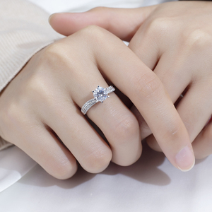 แหวนเพชรเมสซี่ รุ่น MSR-1761 ทอง 18K ทรงกลม สองแถว ประดับเพชรแล็บโกรว์ แหวนหมั้น - Product Image 5