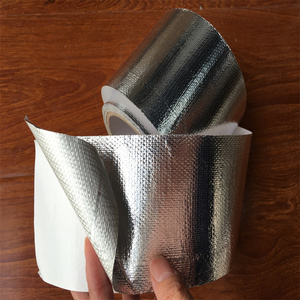 Ruban <span class=keywords><strong>de</strong></span> feuille d'aluminium en tissu <span class=keywords><strong>de</strong></span> fibre <span class=keywords><strong>de</strong></span> <span class=keywords><strong>verre</strong></span> avec caractéristiques <span class=keywords><strong>r</strong></span>ésistantes au feu et à l'eau pour l'isolation des systèmes HVAC - Product Image 1