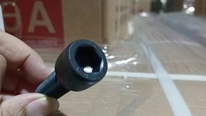 Disponible en todos los tamaños <span class=keywords><strong>Din</strong></span> <span class=keywords><strong>912</strong></span> Óxido negro Tornillos de cabeza hueca de media rosca Sistema de medición de pulgadas de acero al carbono - Product Image 2