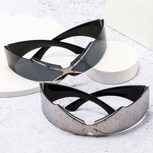 แว่นกันแดดทรงโล่ห์สีดำเงินสไตล์พังก์ Y2K รุ่นใหม่ล่าสุดปี 2025 สำหรับผู้ชายและผู้หญิง เลนส์ชิ้นเดียวไร้กรอบ ป้องกันรังสียูวี 400 - Product Image 2