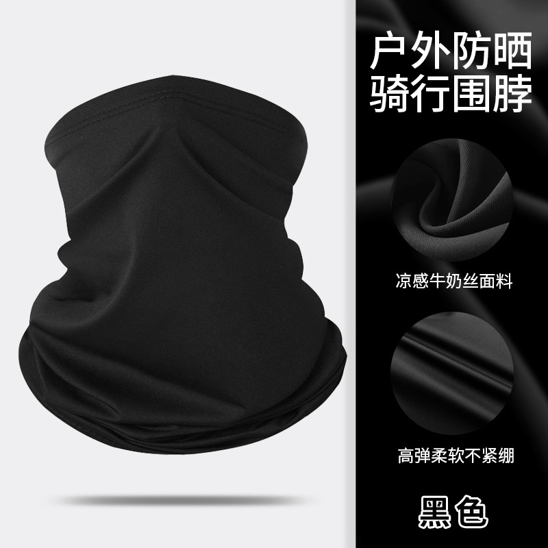 Pañuelo negro de seda de leche.