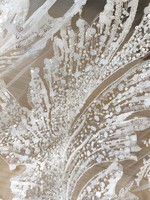 Nouveau tissu en dentelle de luxe européen et américain, brodé de fleurs, de sequins et de perles, à motif de branches, pour robe de mariée