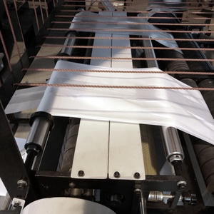 Bolsa de plástico <span class=keywords><strong>para</strong></span> mascotas Máquina <span class=keywords><strong>para</strong></span> hacer bolsas de plástico de varios tipos Bolsas <span class=keywords><strong>para</strong></span> caca de <span class=keywords><strong>perro</strong></span> - Product Image 4