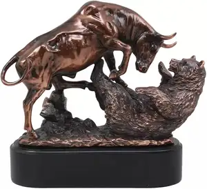 Statuetta in resina toro e orso con Base statua animale in poliresina di bronzo