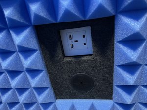 Tragbare Mini-Schallisolationskabine für Heim-DIY-Aufnahmen und Gesang, zum Verkauf - Product Image 3