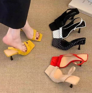 <span class=keywords><strong>Scarpe</strong></span> da Donna con Tacco Sottile e Punta Quadrata ZY-49, Nuovo Design Nero a Pois con Punta Aperta e Tacco Alto - Product Image 4