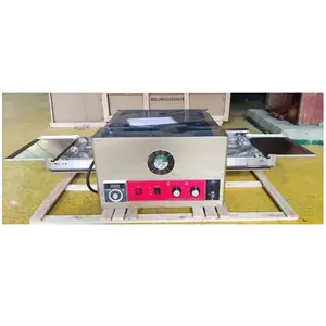Commercial gas or electric tunnel oven for pizza with chain conveyor