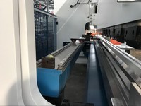 Prensa Plegadora CNC Beyeler 100T/2500 Sincronizada, Totalmente Automática, de Alta Precisión para Chapa de Aluminio y Acero al Carbono, Procesador Chino