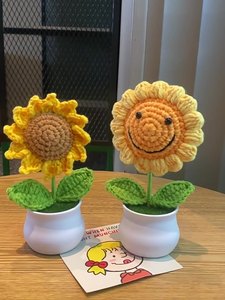 פרח חמניות בעבודת יד, צמח בעציץ, פרח מלאכותי לקישוט שולחן עבודה בבית או במשרד, מתנה לזוג או למשפחה - Product Image 2
