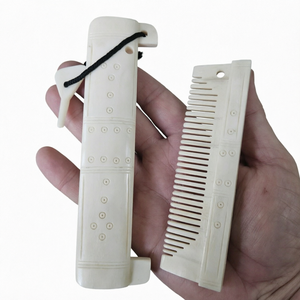 Peigne en os naturel fait main en os de buffle, brosse de toilettage artisanale traditionnelle, lisse, poli, antistatique, démêlant - Product Image 1