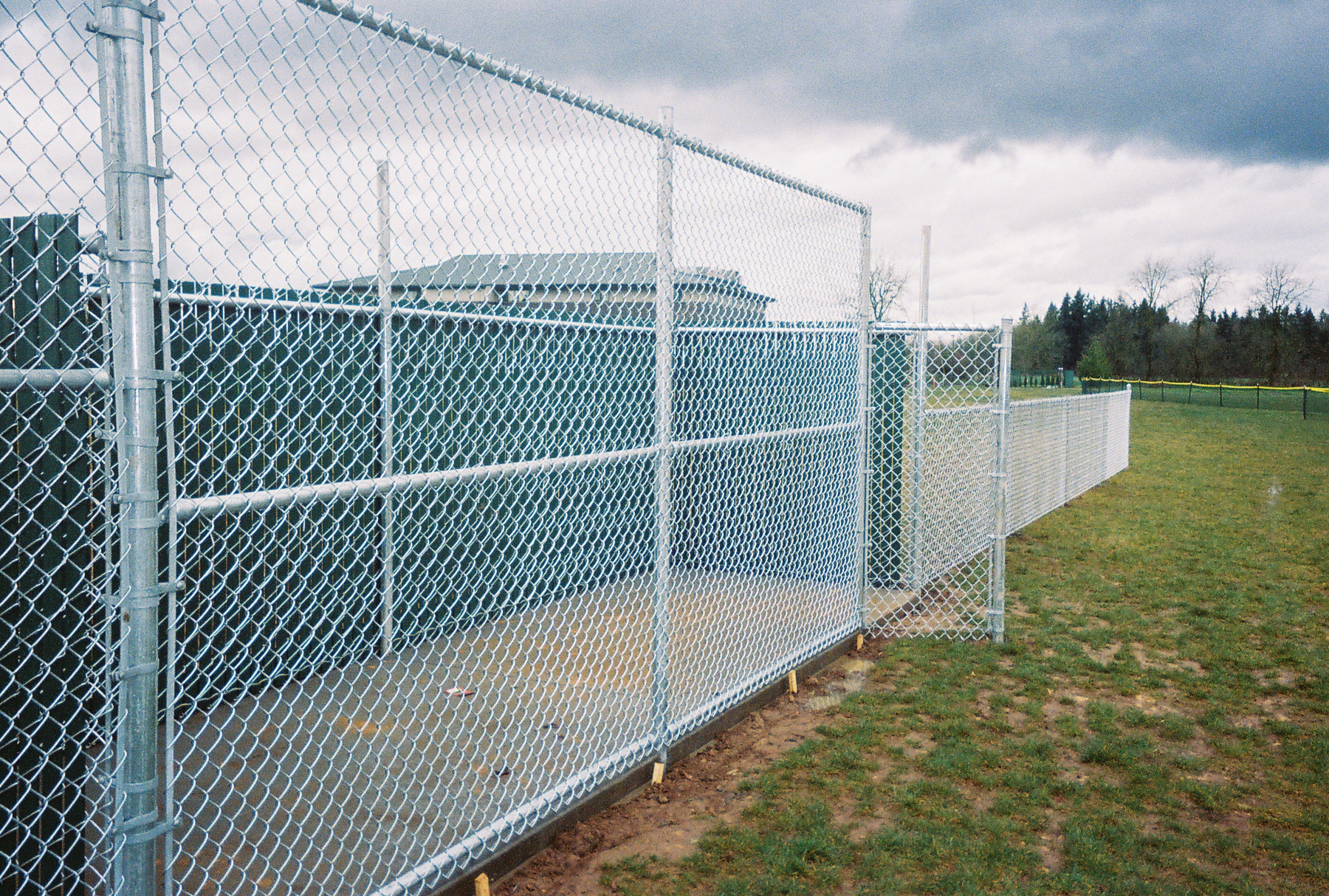 Industry Hot Dipped Galvanized Steel Chain Link Fence Fabric 4 X 50 Feet