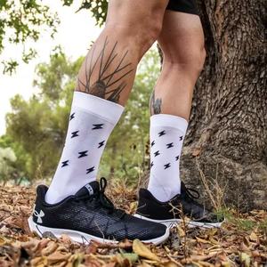 Coussin de compression rembourrage personnalisé chaussettes de course Performance athlétique sport chaussettes hommes haute qualité grande marque équipage cyclisme chaussettes - Product Image 6
