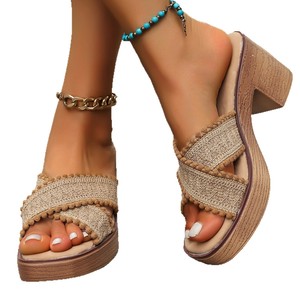 รองเท้าแตะส้นกลางแบบสายไขว้สำหรับผู้หญิง รุ่นใหม่ล่าสุดสำหรับฤดูร้อน ผ้า ไซส์ใหญ่ ฟรีไซส์ - Product Image 5