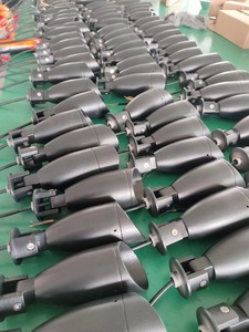 Lumière de paysage de projecteur d'arbre de jardin en aluminium imperméable extérieure <span class=keywords><strong>pour</strong></span> la pelouse et le lit de fleur LED lumière de projection super lumineuse - Product Image 4