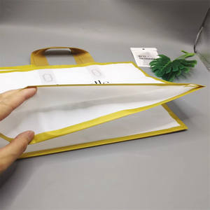 थोक बुटीक पैकेजिंग, अनुकूलन योग्य कॉस्मेटिक टी-शर्ट पैकेजिंग, गोल्डन ईएज सॉफ्ट लूप प्लास्टिक बैग - Product Image 3