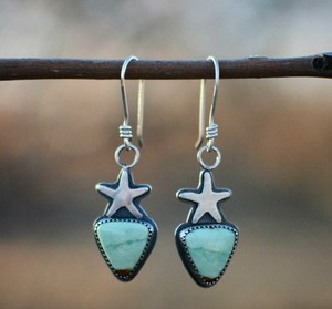 Diseño real hecho a mano 925 plata esterlina bisel conjunto pera corte turquesa piedras preciosas gota pendientes regalo de boda para mujeres y niñas - Product Image 1