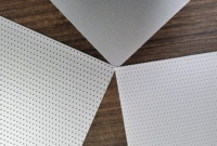 Écran de projection micro-perforé acoustiquement transparent 4K Ultra HD à contraste élevé avec cadre fixe pour cinéma maison