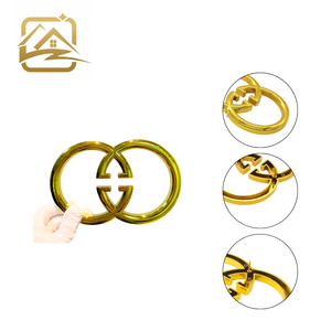 Hebilla decorativa de plástico de 135 mm de ancho con clavos para cabecero de cama y sofá, personalizable - Product Image 2