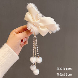 Pinza de pelo grande de peluche <span class=keywords><strong>con</strong></span> diseño de tiburón, elegante, estilo coreano, para mujer - Product Image 2