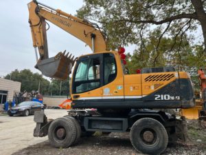 Excavadora Hyundai 220HD Usada Original en Venta, Excavadora Hyundai 210W-9 225 a Precio Económico - Product Image 5