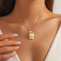 Collier en acier inoxydable plaqué or 18 carats, pendentif chat de dessin animé avec nœud papillon, zircone colorée, perle d'eau douce, chaîne à maillons