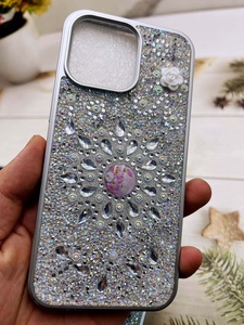 Venta <span class=keywords><strong>al</strong></span> por mayor funda de teléfono TPU de lujo para iPhone 16 Pro Max nuevos materiales Diseño a prueba de golpes con cubierta de decoración de diamantes de imitación - Product Image 6