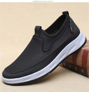 Chaussures de marche tendance pour hommes, respirantes et amortissantes, avec empeigne en maille légère, semelle en PU et fermeture éclair, style mocassins de jogging - Product Image 4