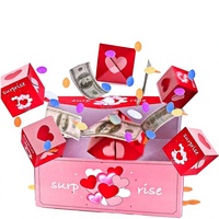 Boîte surprise rebondissante, boîte à sauter, boîte enveloppe rouge, cadeau d'anniversaire, dossiers sur le thème de l'amour, doublure en carton, vernissage, bougie