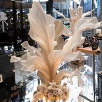 Installation artistique géante en soie, faite main et sur mesure, haut de gamme et de luxe, pour mariage, décoration de scène de rentrée scolaire et vitrine