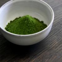 Fabricant de Matcha en Marque Blanche – Poudre de Matcha de Qualité Cérémoniale A-7A Biologique UE & NOP – Haute Qualité – Boîte en Fer Blanc 30g 50g Pur