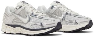 <span class=keywords><strong>Nike</strong></span> Wmns Air Zoom Vomero 5 Photon Dust Metallic Silver, <span class=keywords><strong>zapatillas</strong></span> para correr para <span class=keywords><strong>mujer</strong></span>, parte superior de malla, suela de goma, entresuela de EVA, resorte - Product Image 4
