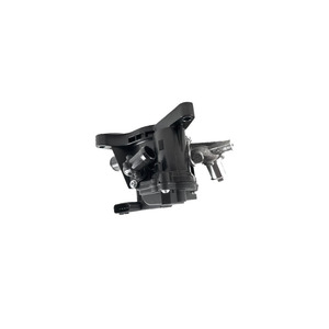 เทอร์โมสตัทเครื่องยนต์ OEM 21319AA010 สำหรับ Subaru - Product Image 1