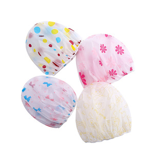 Gorro de ducha impermeable con estampado de dibujos animados, material de PE, diseño fino para baño, artículos de limpieza - Product Image 1