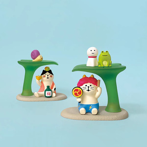 Japanese Style Miniature Cat Figurine Set Rainy Day Plum Series Resin Garden Ornament Indoor Outdoor Decor Cartoon Animal Shape - Product Image 4
