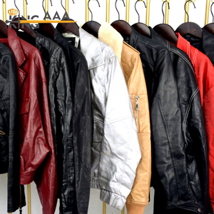 Veste en cuir d'<span class=keywords><strong>occasion</strong></span> pour homme, <span class=keywords><strong>grande</strong></span> <span class=keywords><strong>taille</strong></span>, style mode, <span class=keywords><strong>vêtements</strong></span> de seconde main pour l'hiver, prix de gros, commande minimum 45kg - Product Image 1