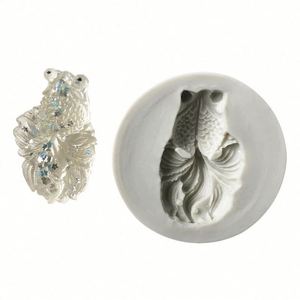 Nouveau moule en silicone 3D en forme de poisson rouge pour fondant, 3 pièces par lot, pour cupcakes Mafen, personnalisable, OEM/ODM - Product Image 3
