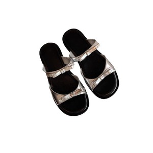 2024 femmes été sandales en <span class=keywords><strong>cuir</strong></span> véritable sandales à fond plat plage romaine tongs - Product Image 1