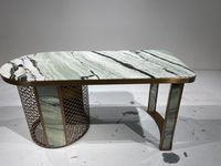 Comptoir de cuisine en jade vert nuage naturel Comptoirs en marbre vert Raggio Verde naturel Table basse