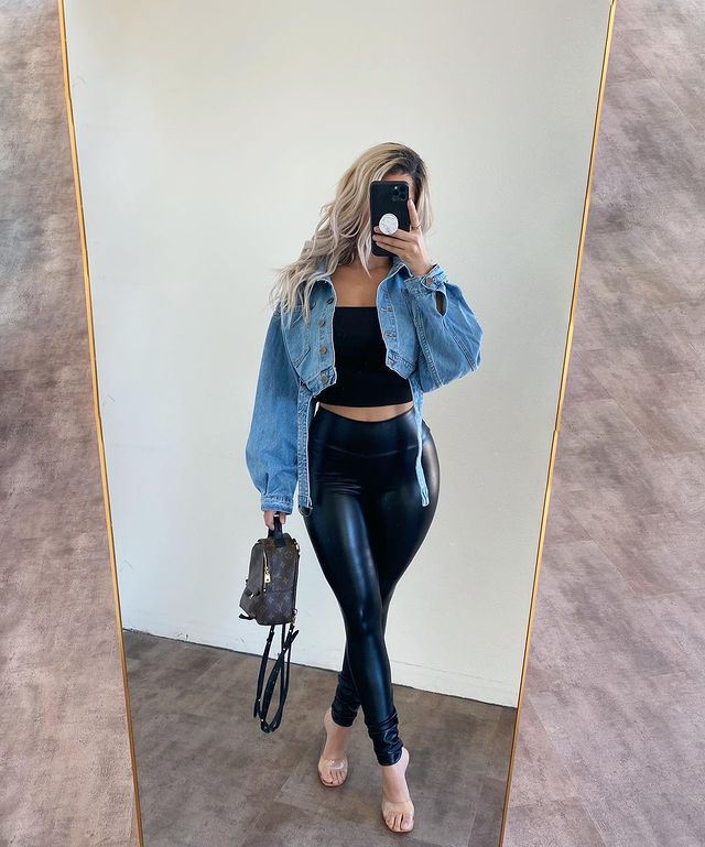 Куртка женская джинсовая короткая с длинным рукавом, укороченный жакет из денима, на пуговицах, с поясом и застежкой, большие размеры S - 3 XL